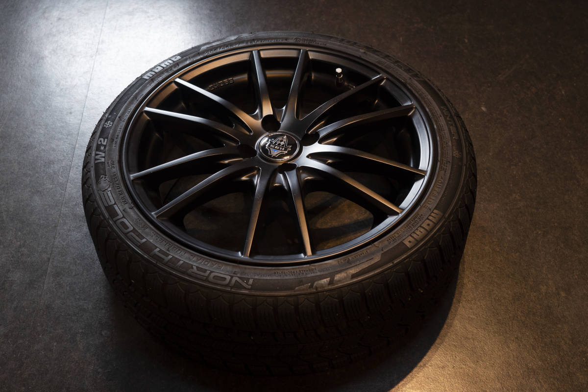 【スノータイヤ ホイールセット×4本（2014年式カローラフィールダーハイブリッド: NKE165Gにて3か月間使用）