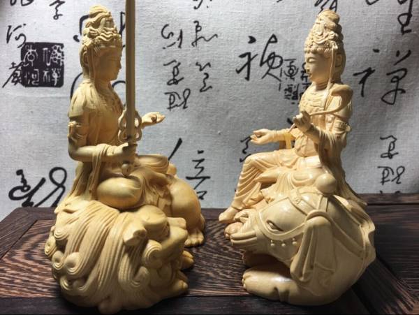 柘植木 文殊菩薩　普賢菩薩　神獣　 仏龕 枕本尊　仏具 仏像 置物 オブジェ　開運祈願 　風水　縁起物