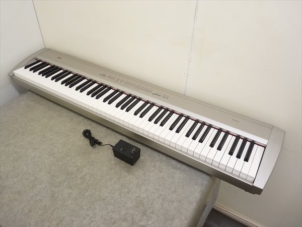 Roland D-70 シンセサイザー ジャンク D-70 Roland 8-143Roland
