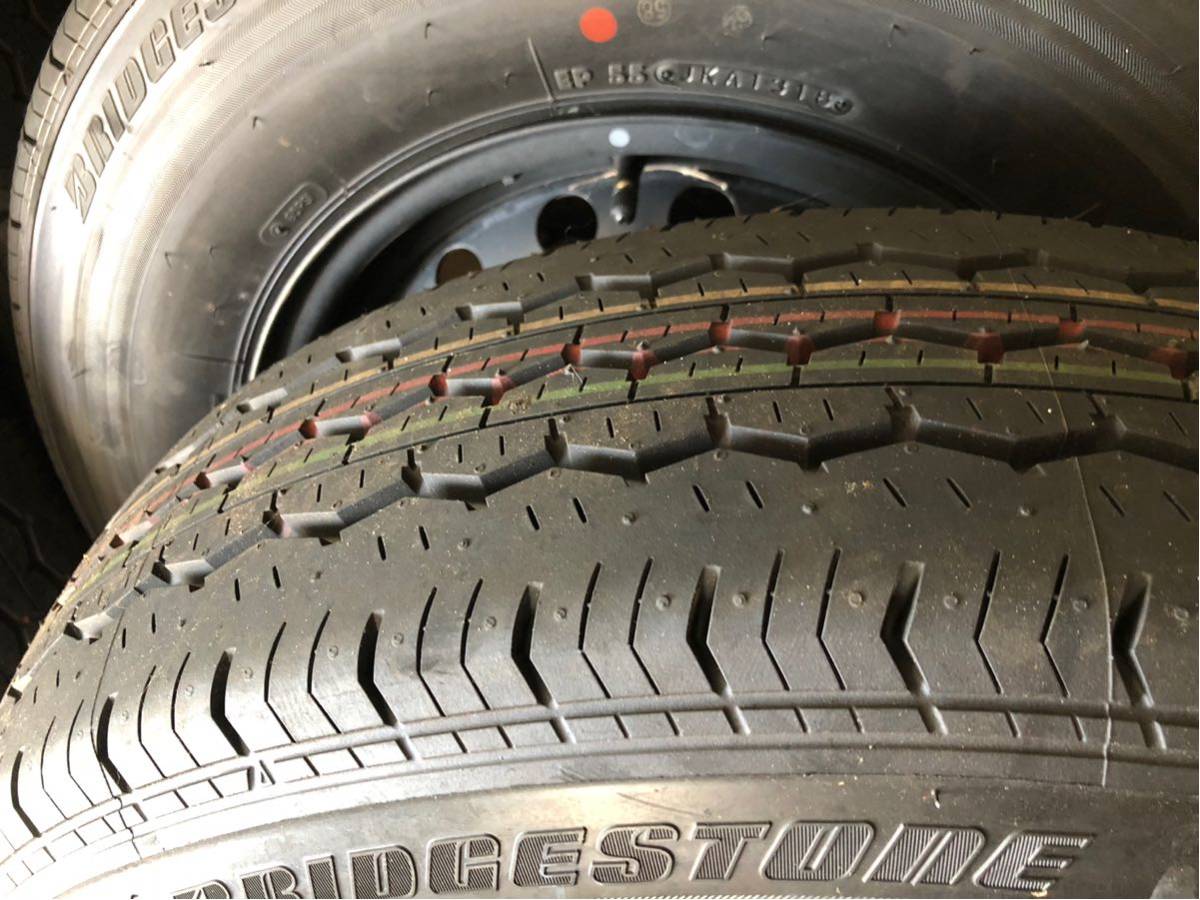 新車外し ハイエース ハイエース200系 純正タイヤ 4本セット 4本