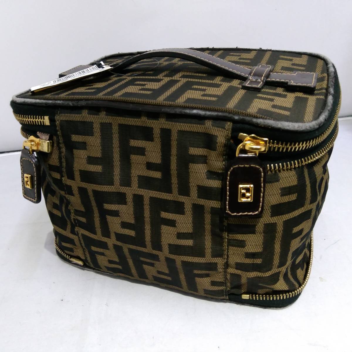 フェンディ FENDI ズッカ柄 バニティバッグ ポーチ 質屋出品 美品FENDI
