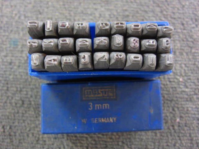 【中古品】MASUS マーサス 英字刻印 打刻印用ポンチ 3mm ドイツ製 Lion STEEL PUNCH 数字刻印 4mm 英数字刻印セット