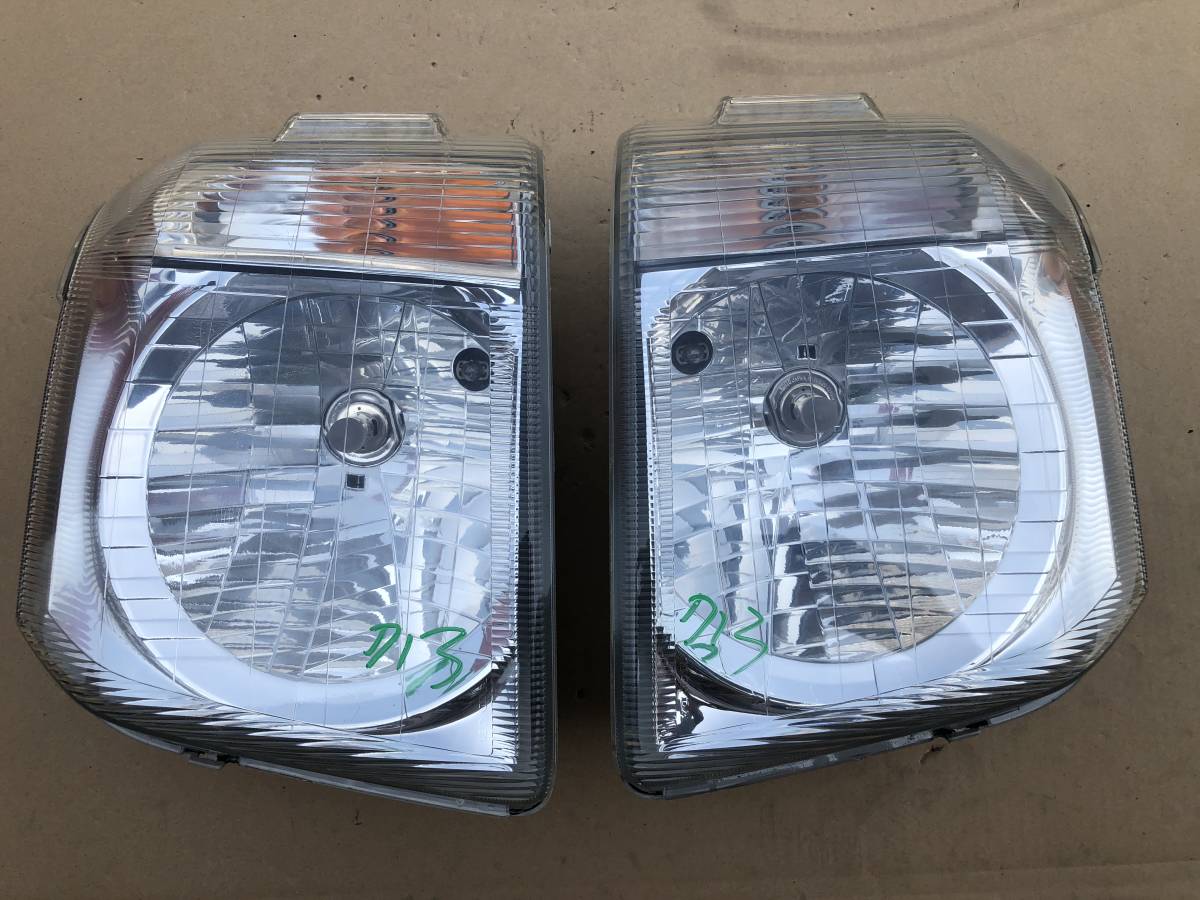 バモス/アクティ HH5/HH6/HM1/HM2 HA7 HA6 ハロゲン ヘッドライト左右