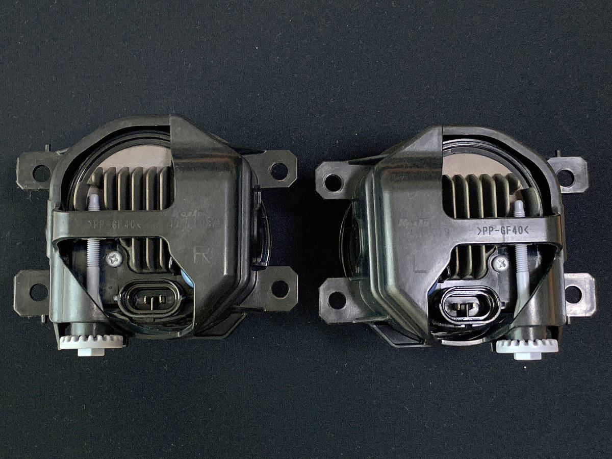 スバル純正 レヴォーグ LED フォグ ランプ KOITO 114-11092 (114-60379