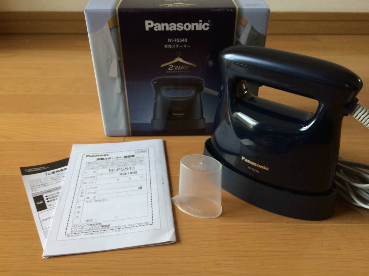 【中古美品】パナソニック Panasonic 衣類スチーマー NI-FS540 ダークブルー