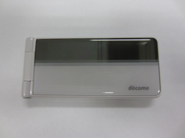 超 ドコモ Docomo P 01ｆ ホワイト 防水 Bluetooth Panasonic パナソニック 携帯電話 ガラケー 携帯電話 売買されたオークション情報 Yahooの商品情報をアーカイブ公開 オークファン Aucfan Com