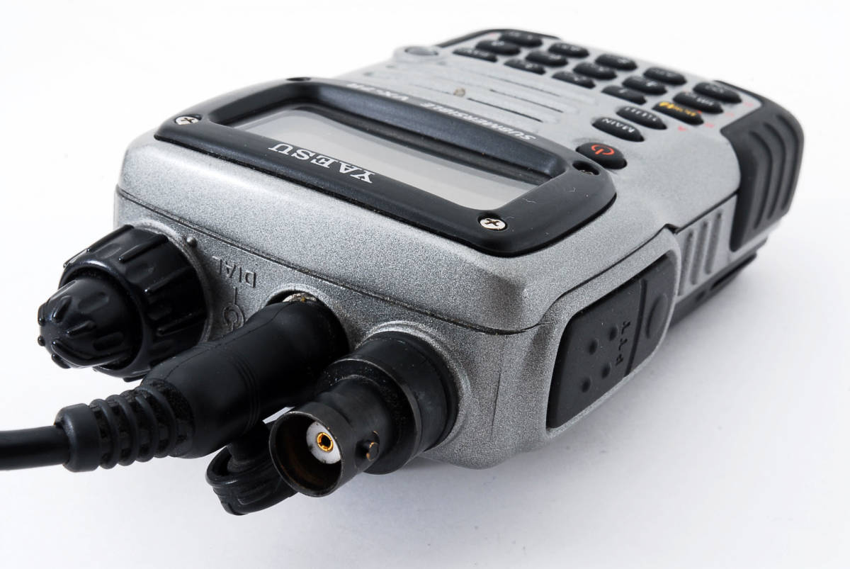 【動作確認済】 YAESU VX-7R トランシーバー 無線機 付属品有 1051