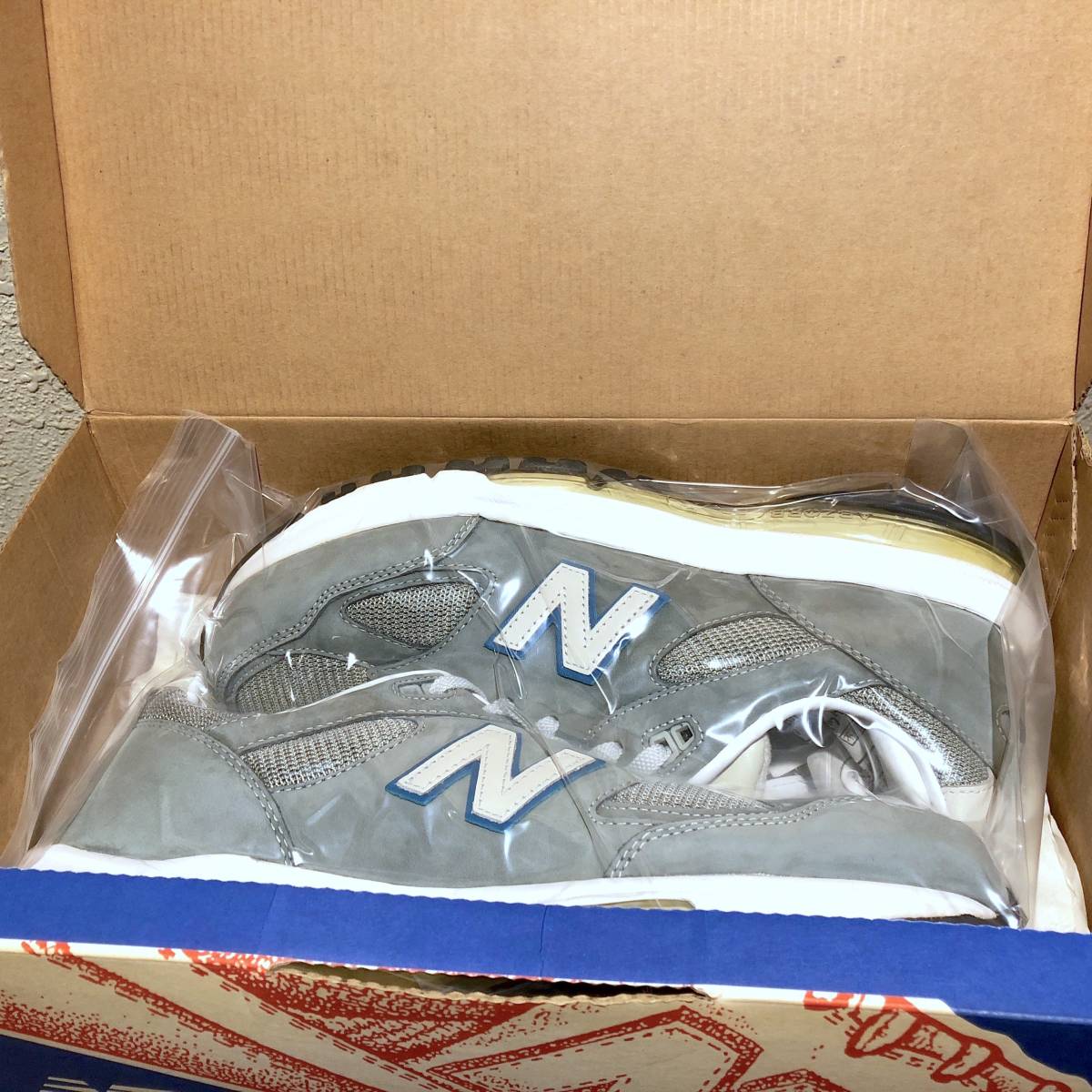 BEAMS+別注 M1300JP2カラー NEW BALANCE M990EXSG SHADOW GRAY US10D 