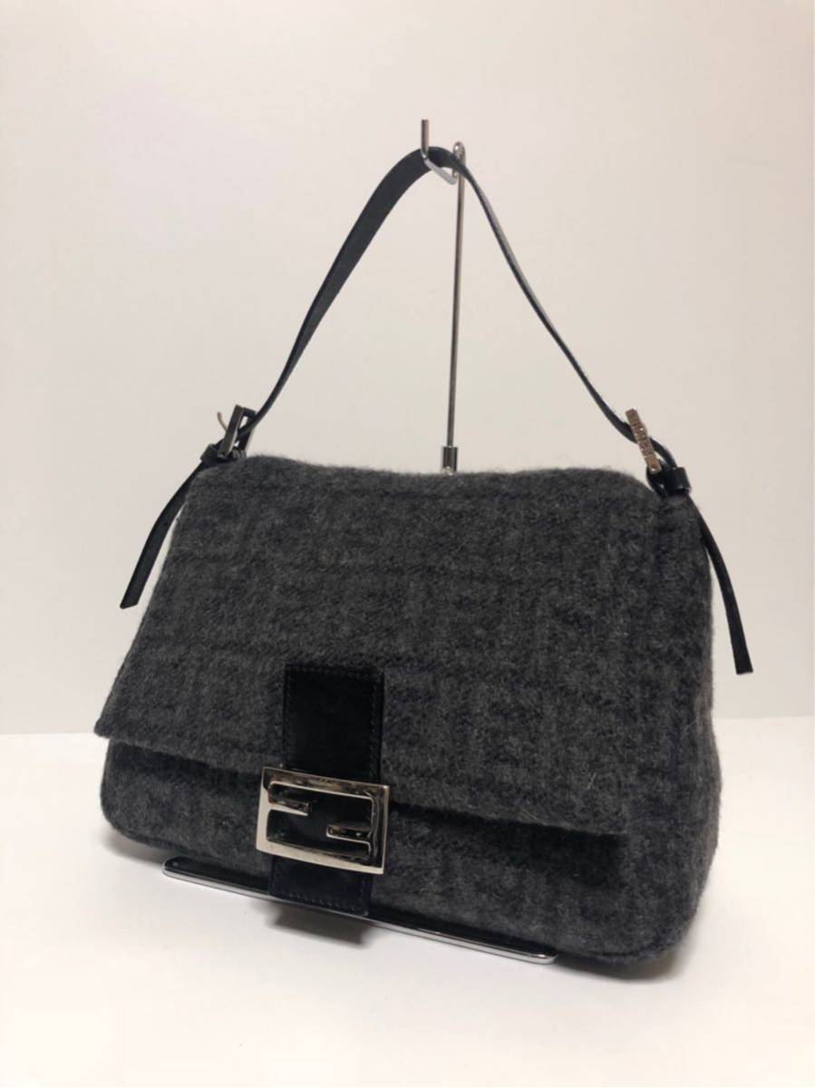 FENDI フェンディ ズッカ柄 カシミヤ マンマバケット ハンドバッグ 