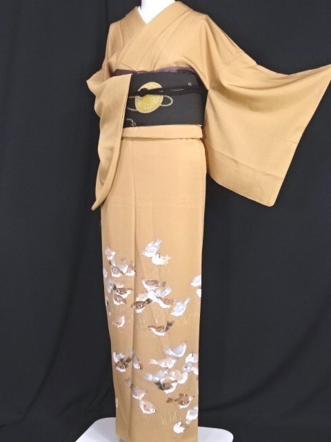  豆菊 落款 晴 愛らしき雀たちの戯れに 豊かな自然に溢れて 色留袖 366(留袖)｜売買されたオークション情報、yahooの商品情報をアーカイブ公開 - オークファン 留袖