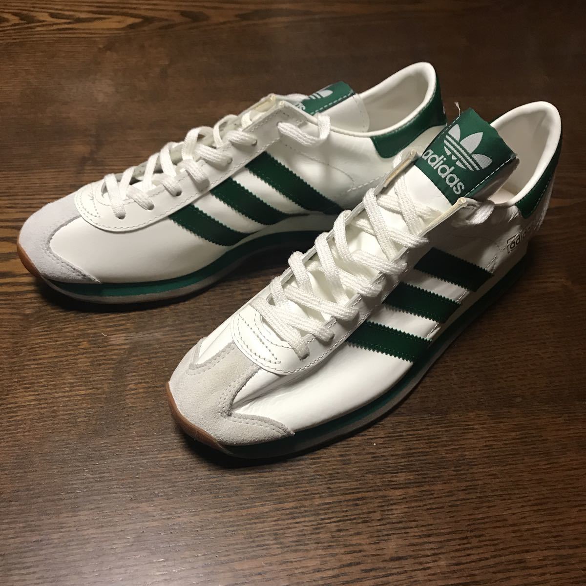 大人気，正規品 デッドストック 超 98年製 adidas COUNTRY アディダス カントリー カンガルーレザー 25.5cm 日本製 made in japan(25.5cm)｜売買されたオークション情報、yahooの商品情報をアーカイブ公開 - オークファン 25.5cm