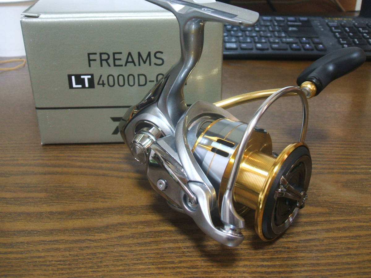 Daiwa Daiwa ダイワ FREAMS 18フリームス LT4000D-CXH ショアジギング