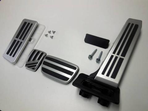 30系レクサスISに！ RC F純正アルミペダル 4点SET レクサス最新 