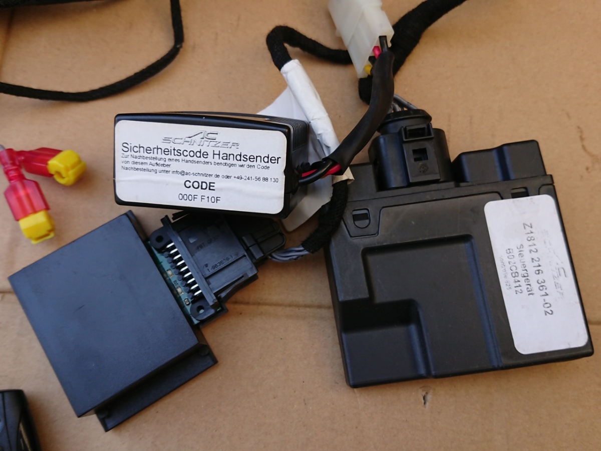 BMW F30/F31 320d ACシュニッツァー サウンドモジュール 品 動作未確認 