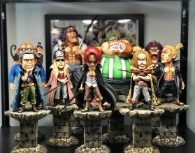 赤髪海賊団のYahoo!オークション(旧ヤフオク!)の相場・価格を見る 