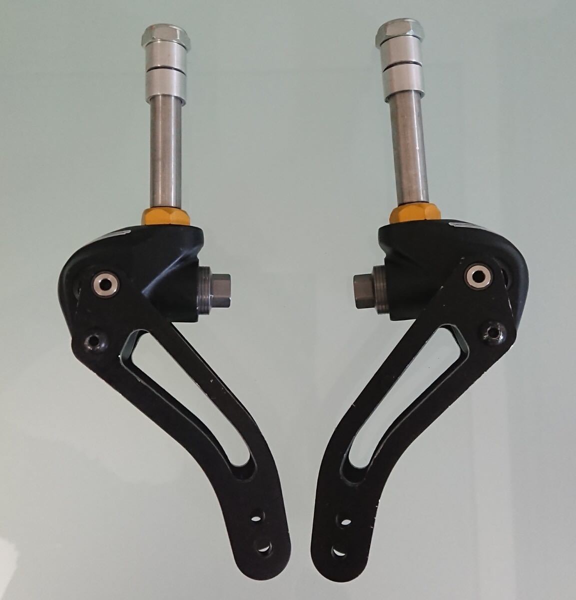 交換、予備パーツにお勧め！ OX製車椅子用SFR2キャスターフォーク1台分
