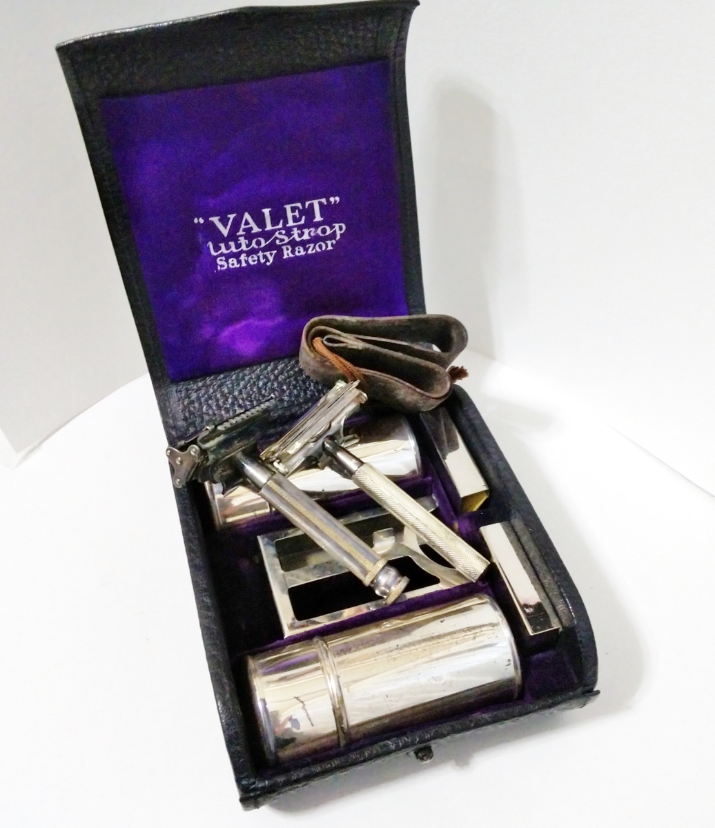 Valet Safety Razor 特製ケース付 ヴィンテージ Valet Auto Strop Safety Razor カミソリ & 革砥 & 替刃 付属 紳士 髭剃り 安全 ...