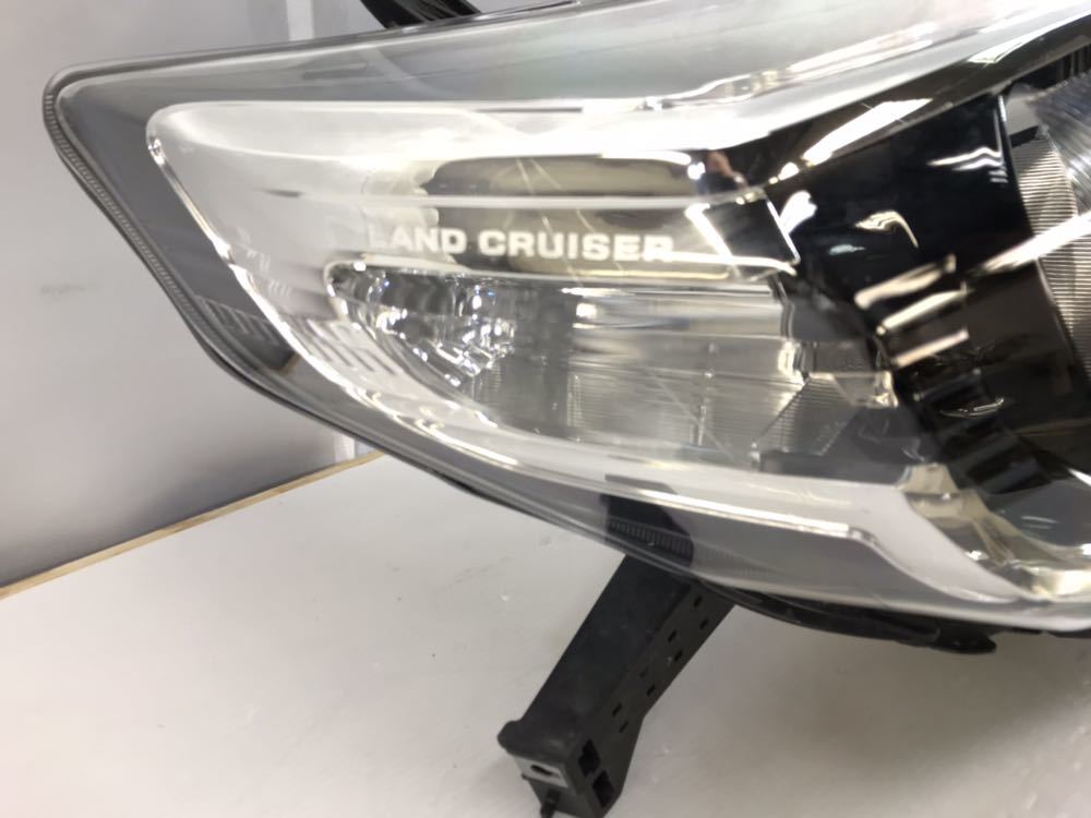 人気色 ランドクルーザープラド TRJ150W ・GRJ150W 中期 LEDヘッド