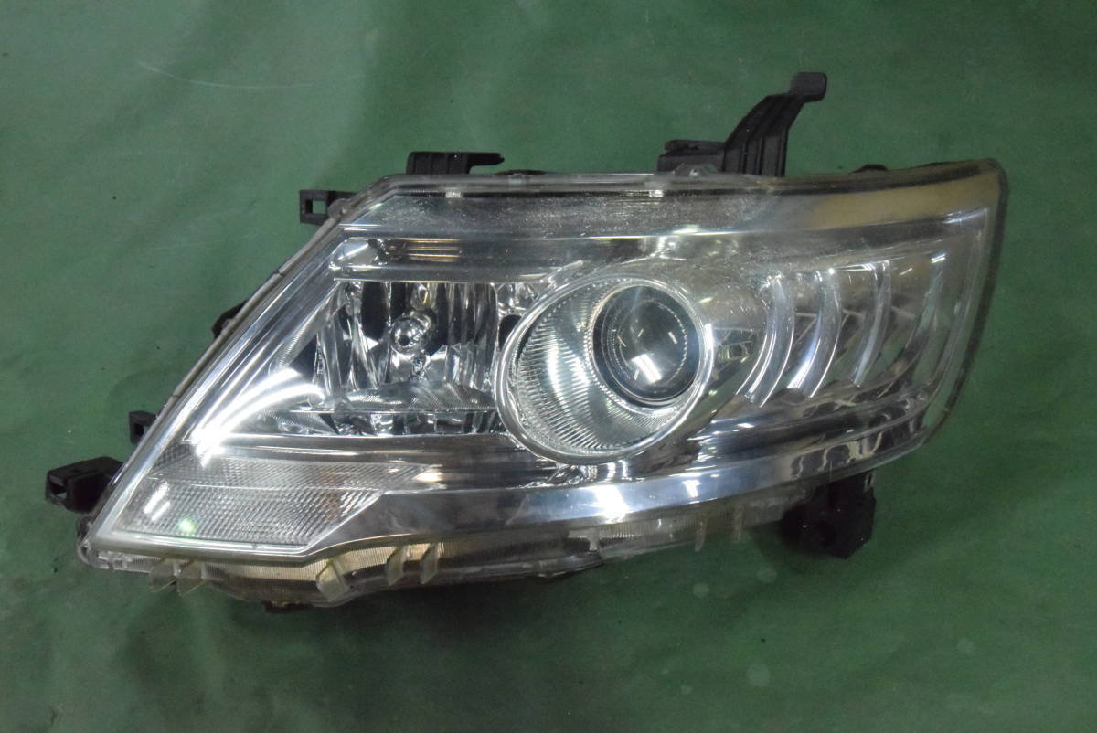 セレナ 後期 ヘッドライト C25 純正 HID C25系 ハイウェイスター 日産 