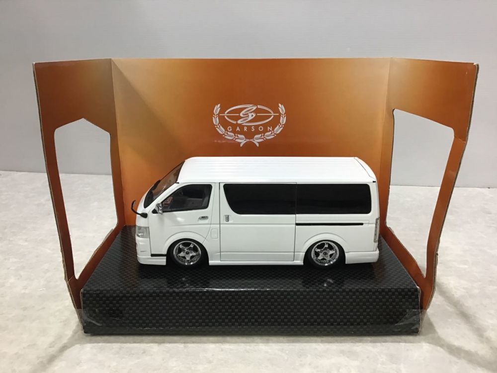 アオシマ DISM 1/24 ダイキャストミニカー200系ハイエース D.A.D アオシマ DISM 1/24 ダイキャストミニカー200系ハイエース D.A.D