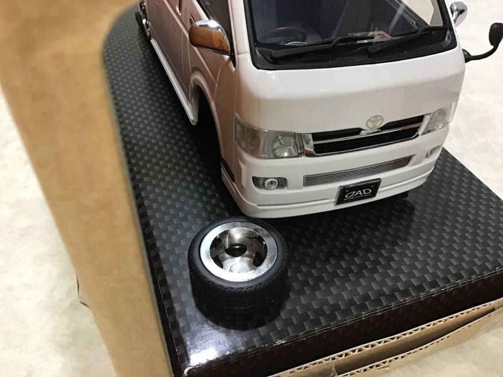 アオシマ DISM 1⁄24 ダイキャストミニカー200系ハイエース D.A.D