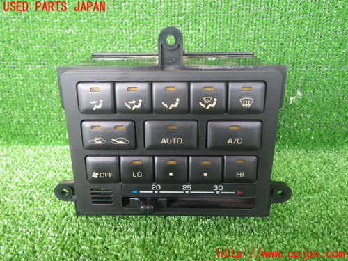 2UPJ-46456066]ランクル80系(FZJ80G)エアコンスイッチ 中古（後期）
