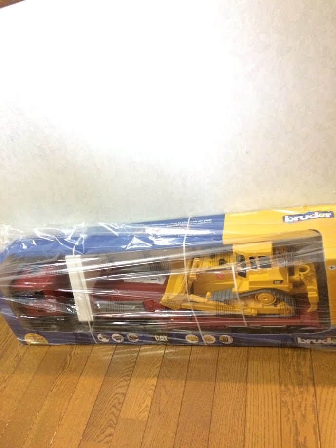 ◇◇未開封品 ブルーダー SCANIAトラック&CATブルドーザー BR03555