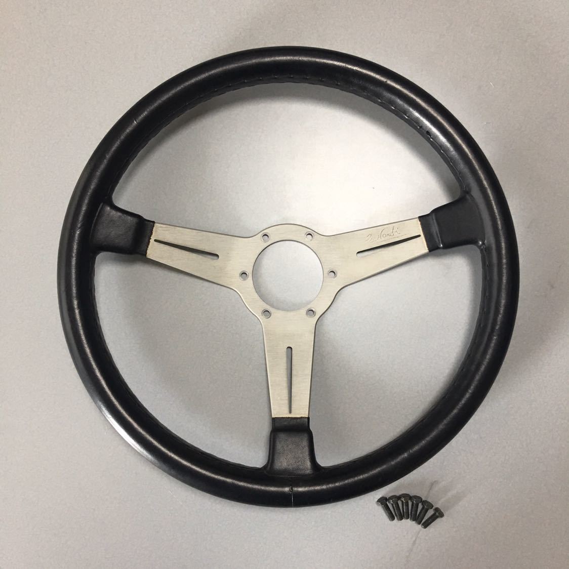 ナルディ クラッシック レザーステアリング シルバー 36 FET正規品