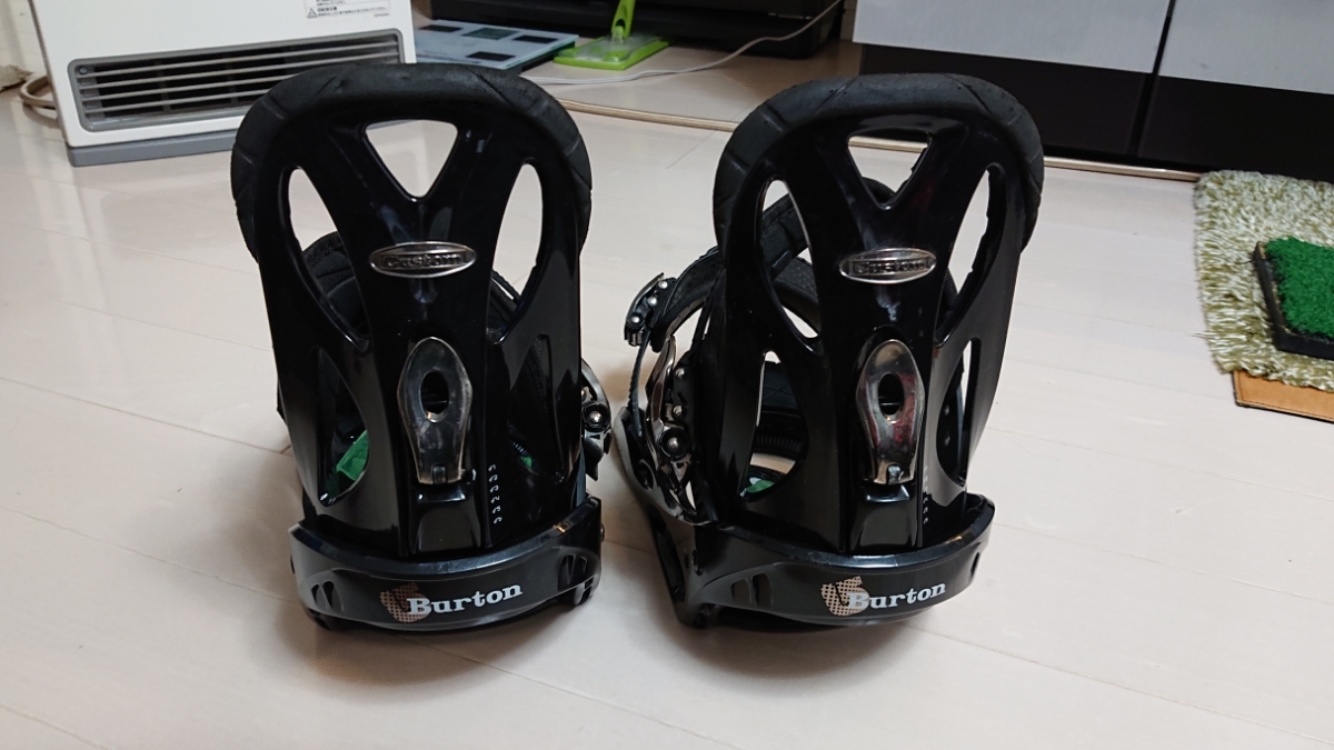 BURTON(バートン)製 ビンディング カスタム(CUSTOM) サイズM 【公式通販】