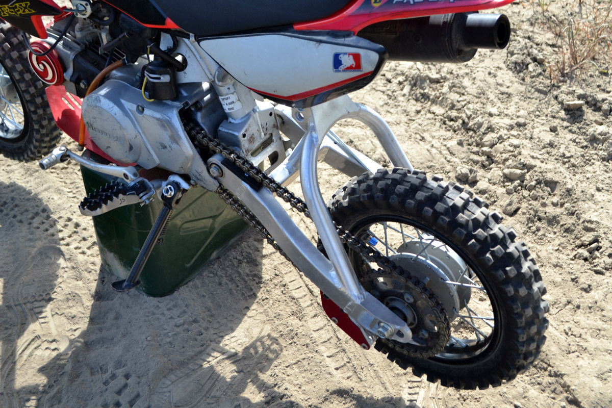 ミニモト アルミ スイングアーム Silver (TT-R50 DR-Z50 CRF50 