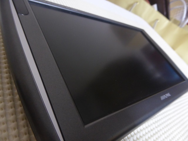 アルパイン製９インチヘッドレストモニター PKG-M900SC メーカーO/H品　① PKG-M900SC アルパイン ALPINE アルパイン(ALPINE カー用品 0