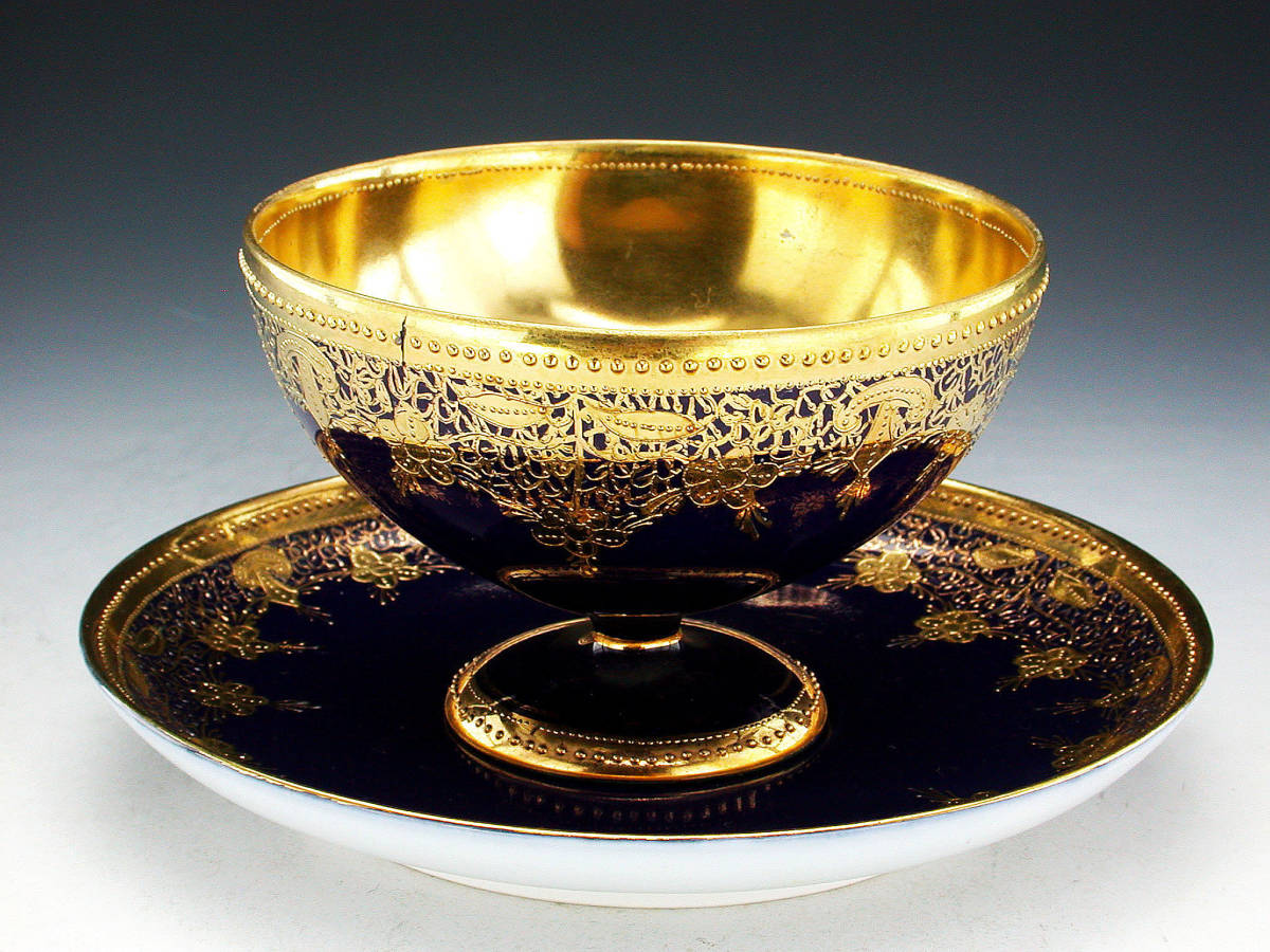 オールドノリタケ 金盛藍線帯華装飾紋 メイプルリーフ印 オールドノリタケ銘品!! ペディスタル キャビネットカップ コバルト 金盛上藍帯連鎖装飾紋 新作，HOT （024）オールドノリタケ 公式通販 オールドノリタケ銘品金盛上藍帯連鎖装飾紋カップ＆ソーサー＆プレート オールドノリタケ・金盛上藍ロココ様式華装飾 カップアンド ノリタケ オールド