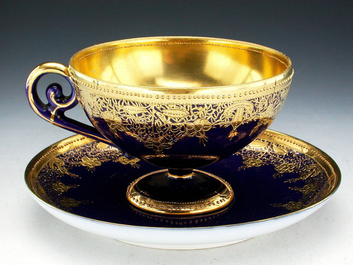 オールドノリタケ 金盛藍線帯華装飾紋 メイプルリーフ印 オールドノリタケ銘品!! ペディスタル キャビネットカップ コバルト 金盛上藍帯連鎖装飾紋 新作，HOT （024）オールドノリタケ 公式通販 オールドノリタケ銘品金盛上藍帯連鎖装飾紋カップ＆ソーサー＆プレート オールドノリタケ・金盛上藍ロココ様式華装飾 カップアンド ノリタケ オールド