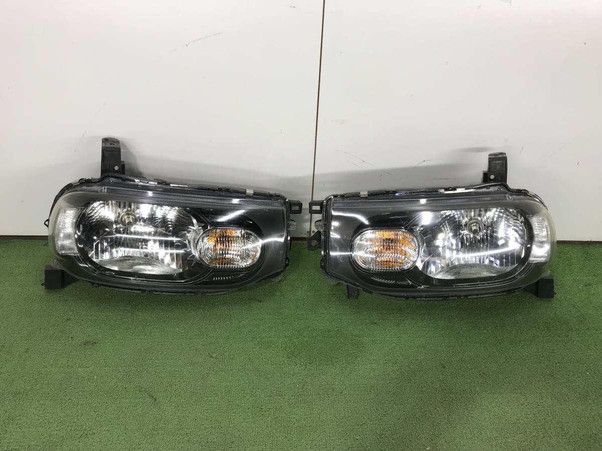 車 キューブ Z12 左右セット ヘッドライト ハロゲン STANLEY P8190