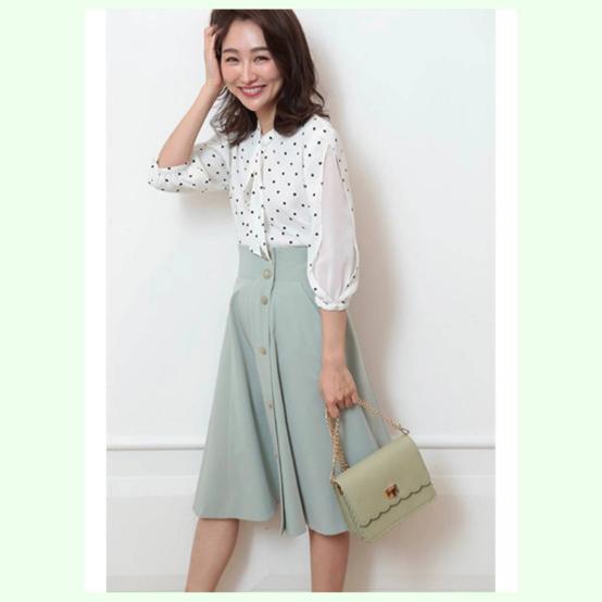 定番，高品質 Apuweiser-riche アプワイザーリッシェ カラーフレアスカート(スカート)｜売買されたオークション情報、yahooの商品情報をアーカイブ公開 - オークファン ボトムス