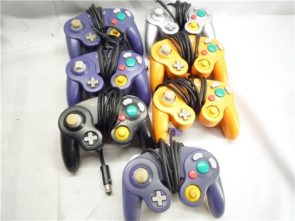 【部取り用】Nintendo 任天堂 ゲームボーイキューブ　4台まとめ売り 任天堂ゲームキューブ フォトレポート：任天堂の「ゲームキューブ」を