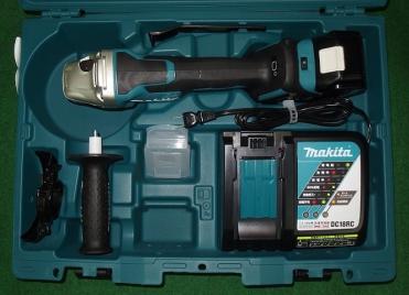 ①マキタ GA418DRG 18V-100mm無線連動対応ブレーキ付充電式ディスクグラインダ 6.0Ah 新品！