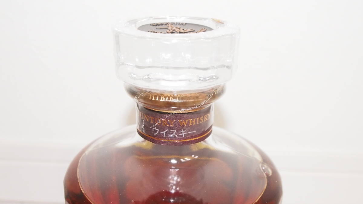 ◆古酒◆未開栓◆サントリー 響　裏ゴールドラベル　700ml 響 サントリー ウイスキー 旧 6588①未開栓響 Hibiki