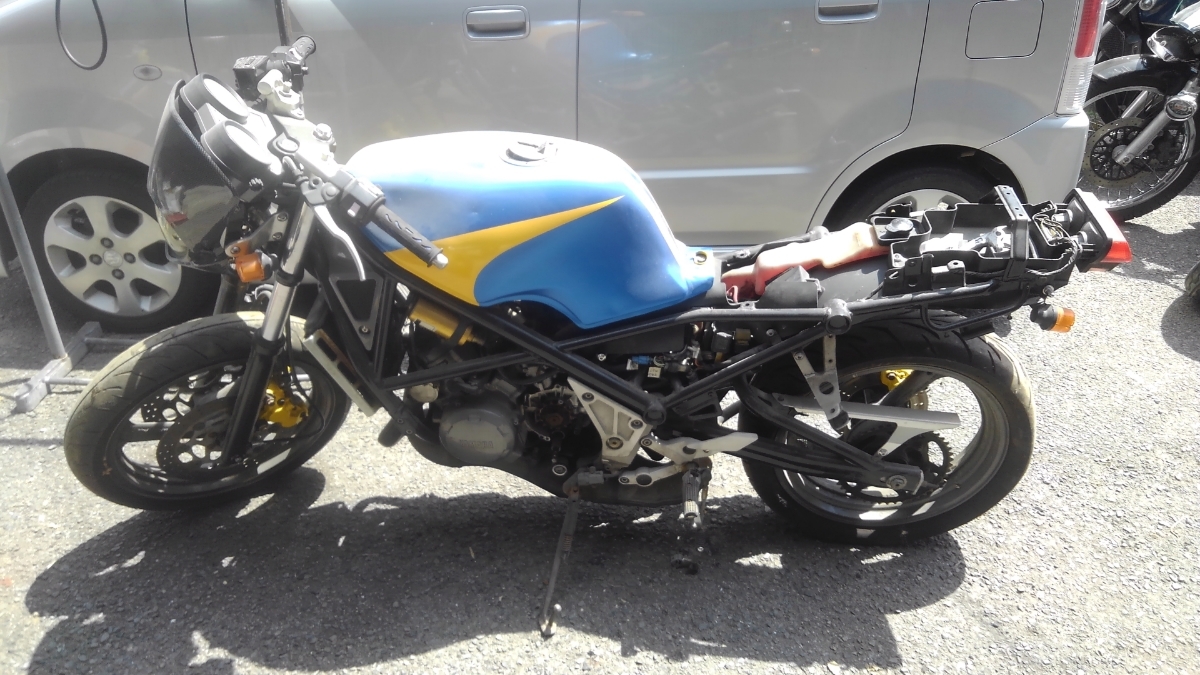 R1-Z 3XC ヤマハ 2スト 2スト旧車ヤマハ(YAMAHA)R1-Zは心臓部にTZR250