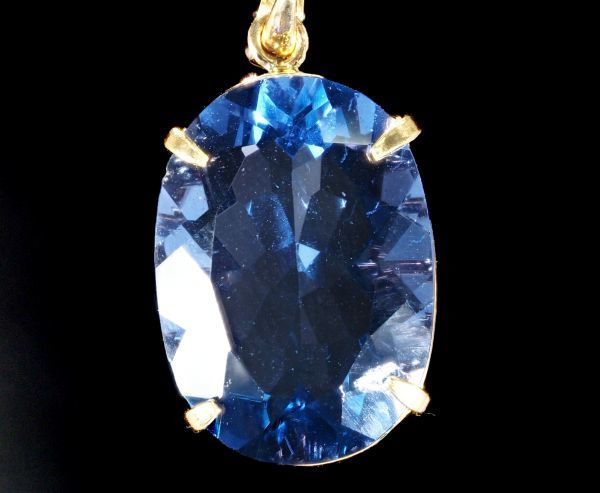 【極美】【定価48万】18金製 カラーチェンジ フローライト ネックレス《上質・幻想的な色変》(返品対応可 天然石 K18 YG 刻印有 Z249-5-3