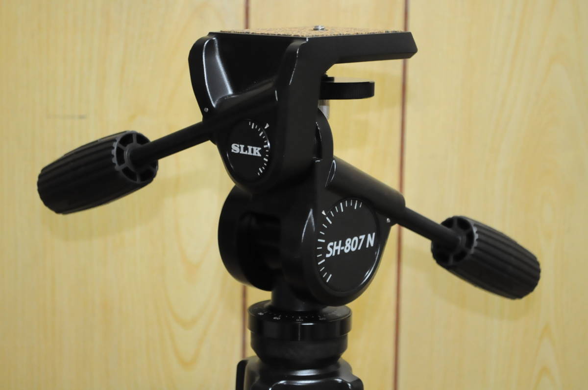 キレイ！ 現行モデル！ 大型プロ仕様　スリック プロ 700 DX III N　三脚 3段　雲台セット　フルサイズ一眼レフ 大口径レンズ ザ NS スリック独自の軽合金パイプ採用大型三脚「プロ 脚単体 4段 超大型