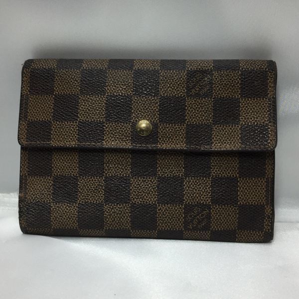 ■【おすすめ！】LOUIS VUITTON★ルイヴィトン★三つ折り★ダミエ★横16cm×縦11cm×マチ2.5cm★ポルトトレゾーエテュイパピエ★CC0
