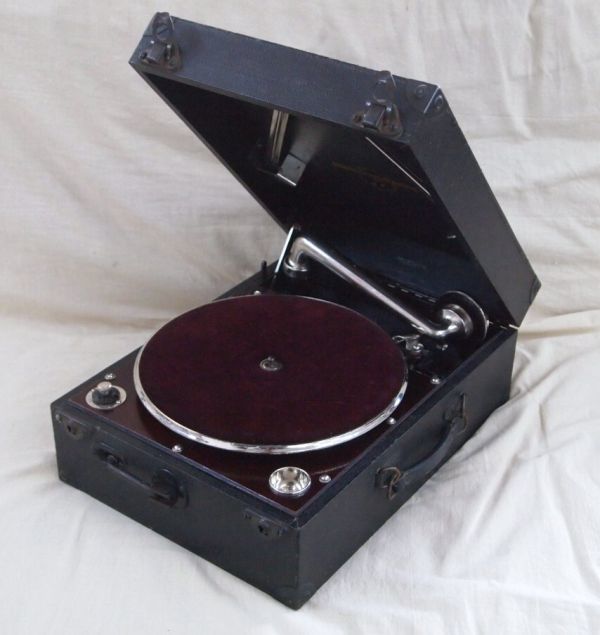 ♫ Columbia 蓄音機 ポータブル No.204 OH済み 完動品 □ 英国製 ♫ Columbia 蓄音機 ポータブル No.204 OH済み 完動品 □ 英国製