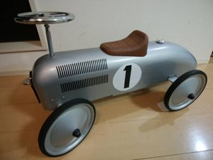 ペダルカーのYahoo!オークション(旧ヤフオク!)の相場・価格を見る