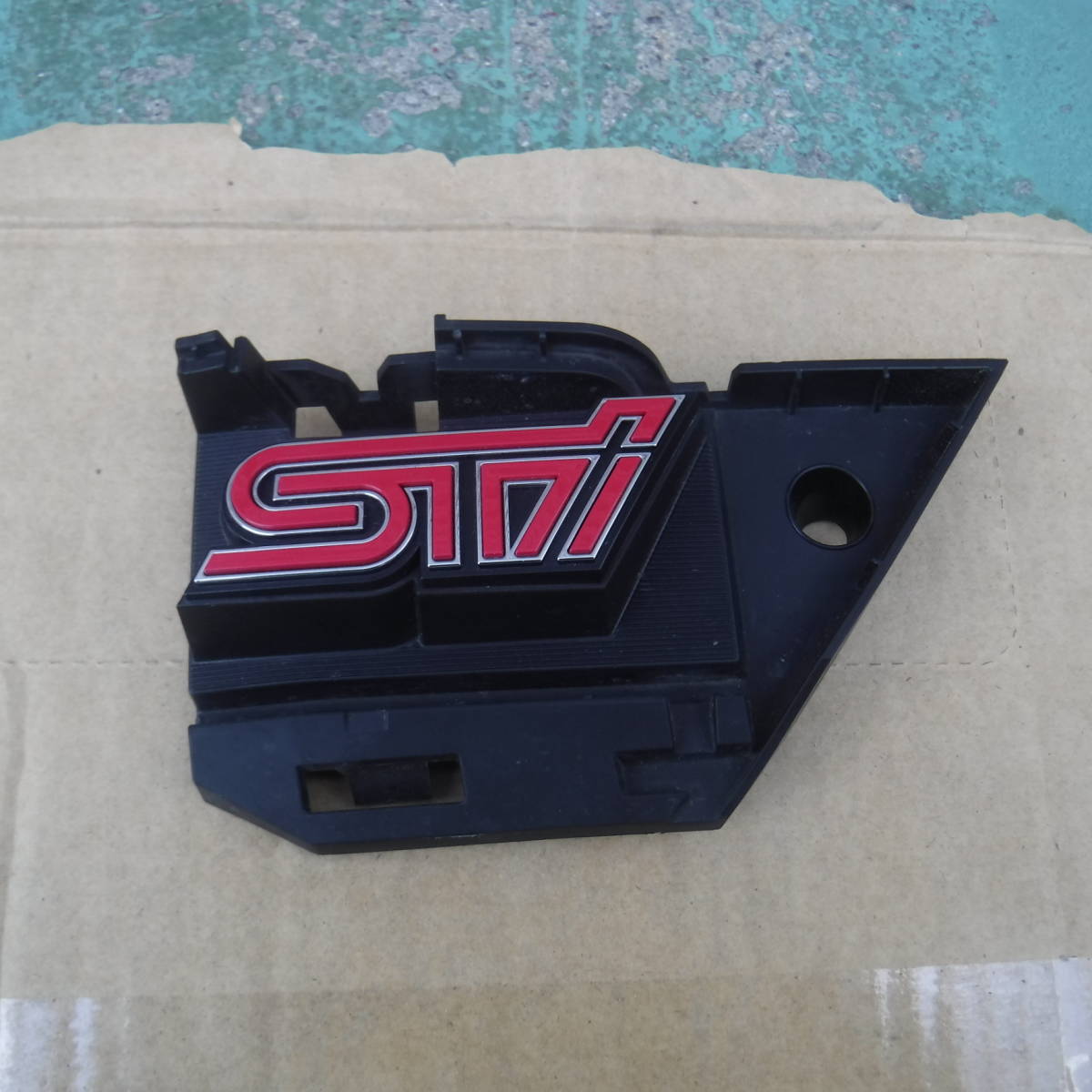 STI エンブレム スバル(純正) フロントグリルエンブレム⁄フロント 