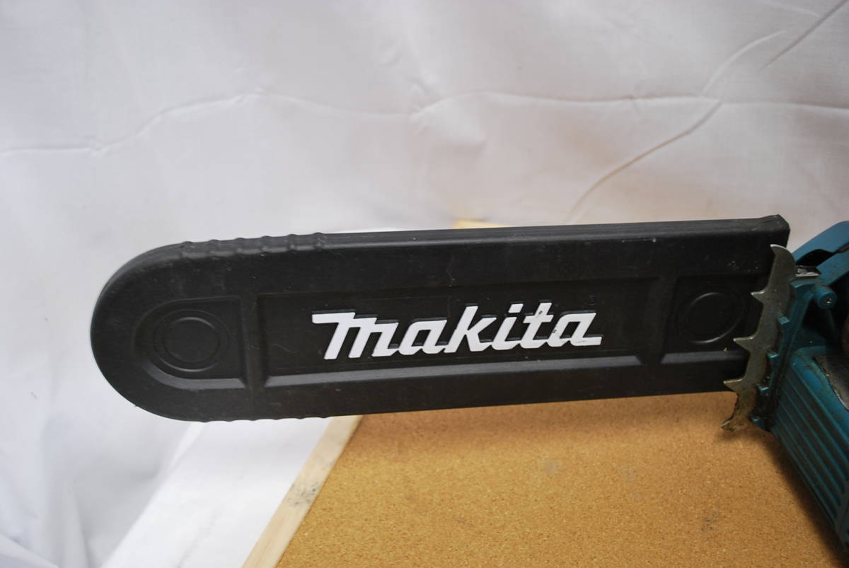 中古品 動作確認済み ジャンク扱い makita マキタ 350mm エンジンチェンソ- モデル MEA3201M 燃料 ガソリン チェンソー 空冷2ストローク 010□ジャンク品□マキタ makita 250mm電気チェンソー M502 \u203bオイル
