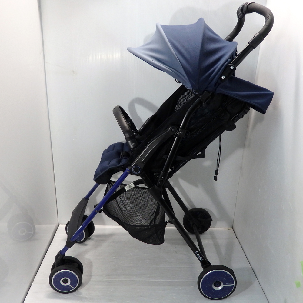 中古品 　Combi/コンビ　 ベビーカー(F2plus AD-300) 　ロイヤルネイビー/ブルー 　※箱類なし・詳細不明