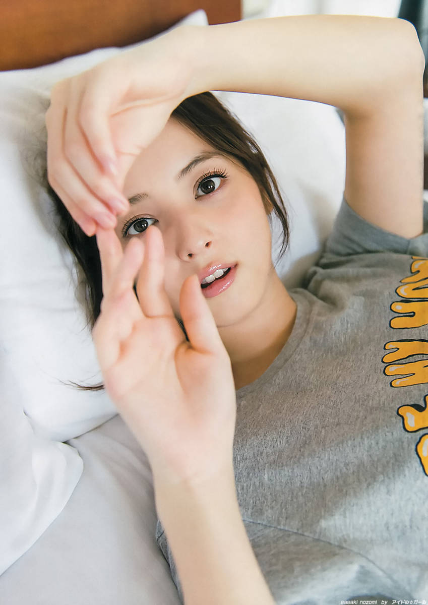 【生写真144枚】佐々木希 □Z794□佐々木希 L判 写真 100枚 高画質 グラビア フォト おまけ 2L