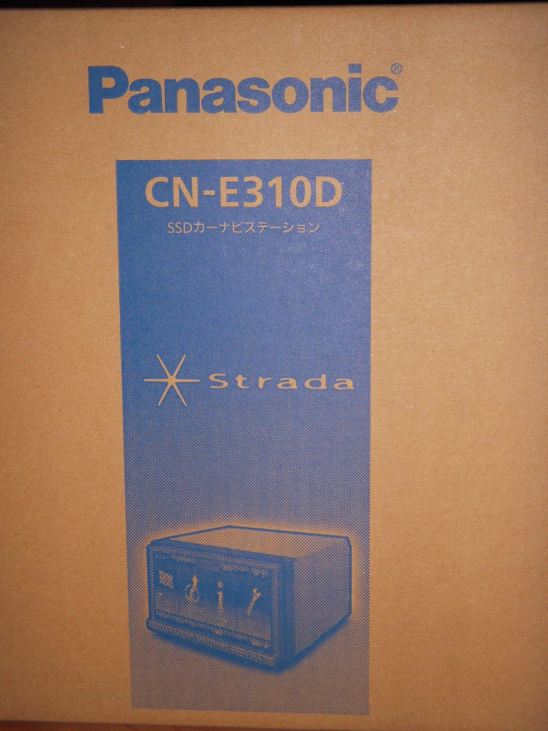 パナソニック ストラーダ 新型　CN-E310D 7型ワイド ワンセグ SSDカーナビ Strada