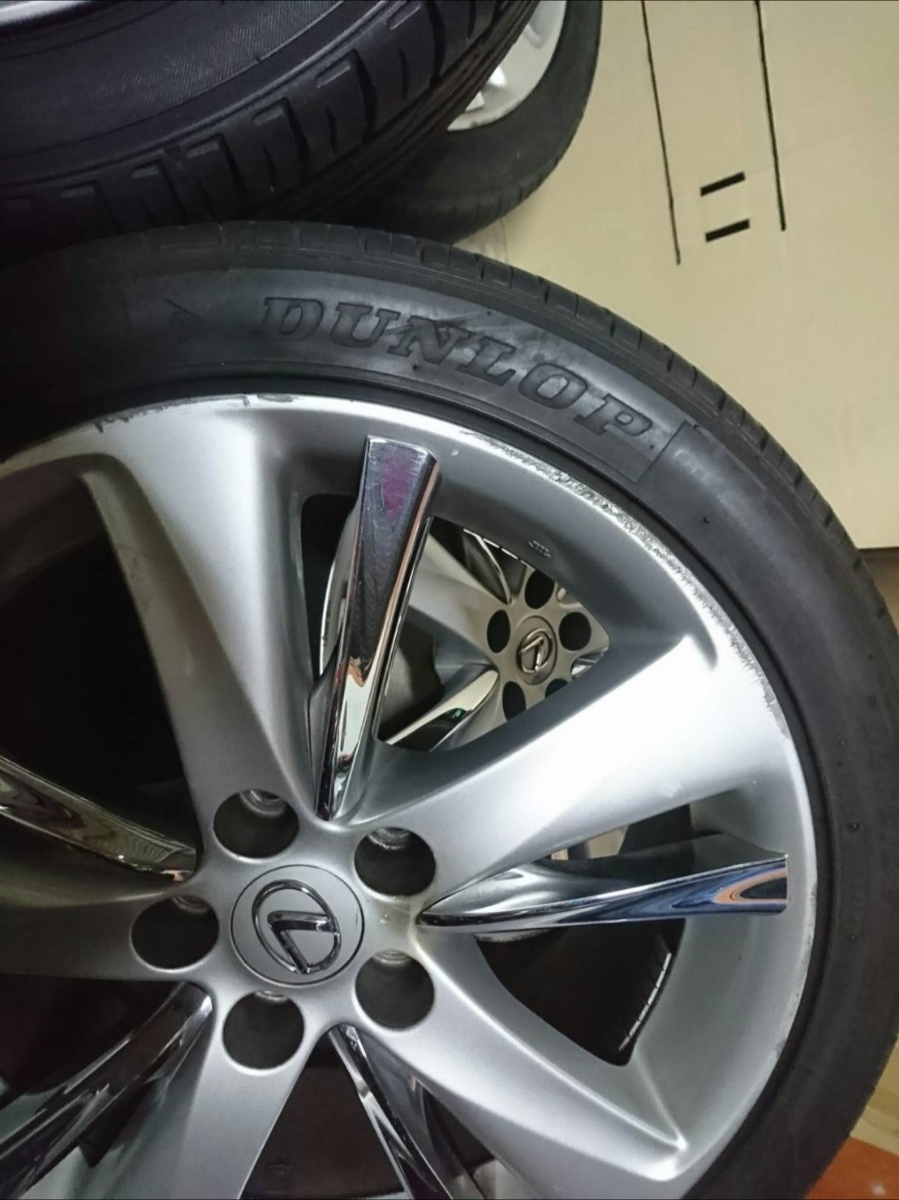 売り切り！ レクサス GS450h 純正ホイール 8Jx18+45 114.3 5穴 ＋ 国産タイヤ245/40 R18 トヨタ車流用等 ミニバン セダン にも